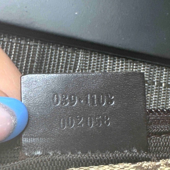 EUC Vintage Gucci Boat Pochette Bag - Amazing Condition!!! Includes COA - Picture 8 of 16